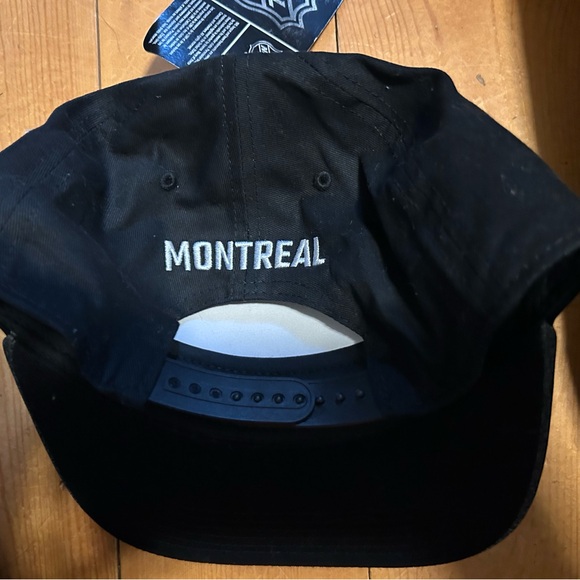 NHL Team Caps - Lot of 10 Plus One Gongshow Hat - Picture 14 of 15